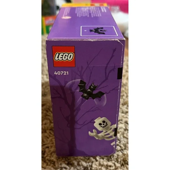 Lego Halloween Barn Building Set (NWT) 40721 - Picture 3 of 4
